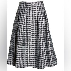 Brand New Eliza J Skirt Size 8